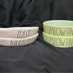 Stylish Cat Bowl Set - Cream and Green